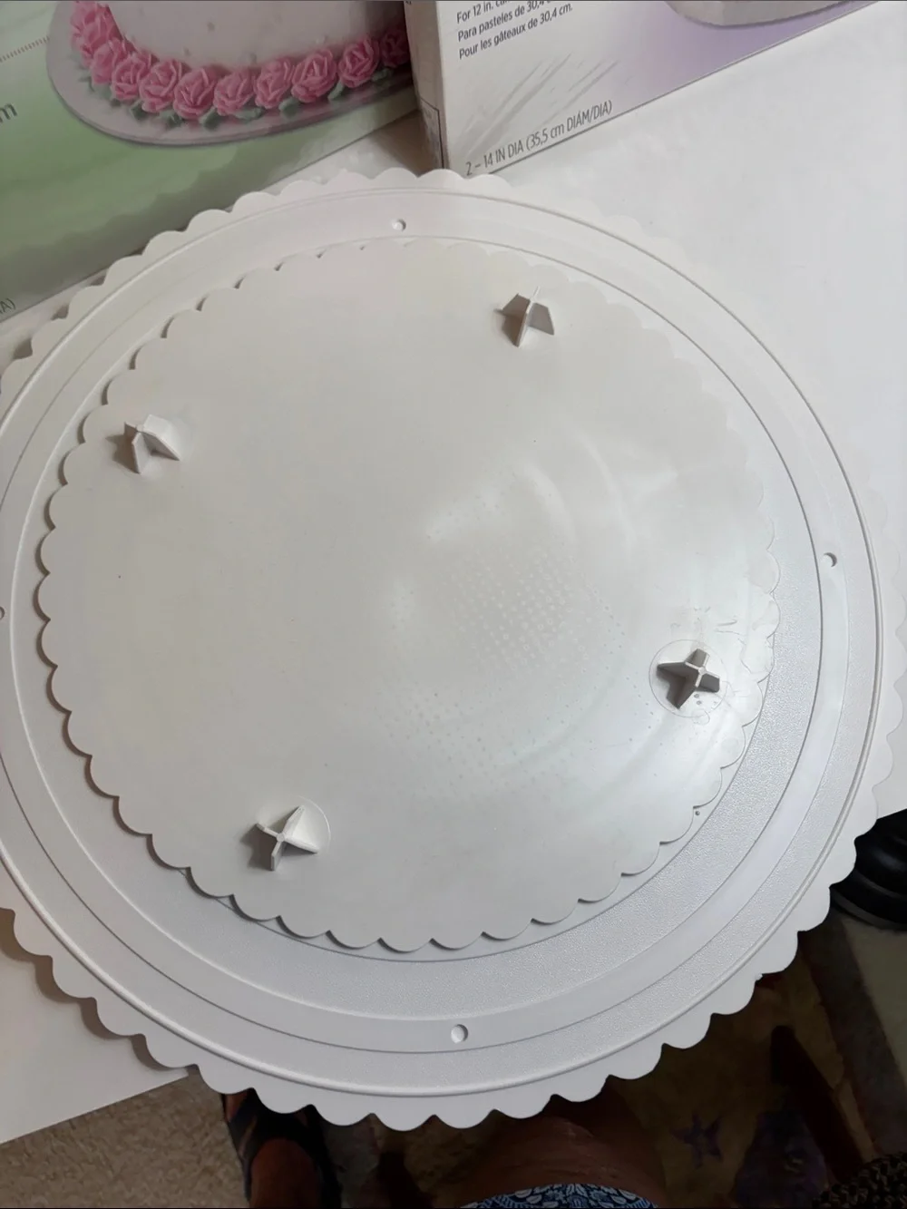 Wilton Silver and White 14 in. Cake Circles & Bases Set and 20”cake base